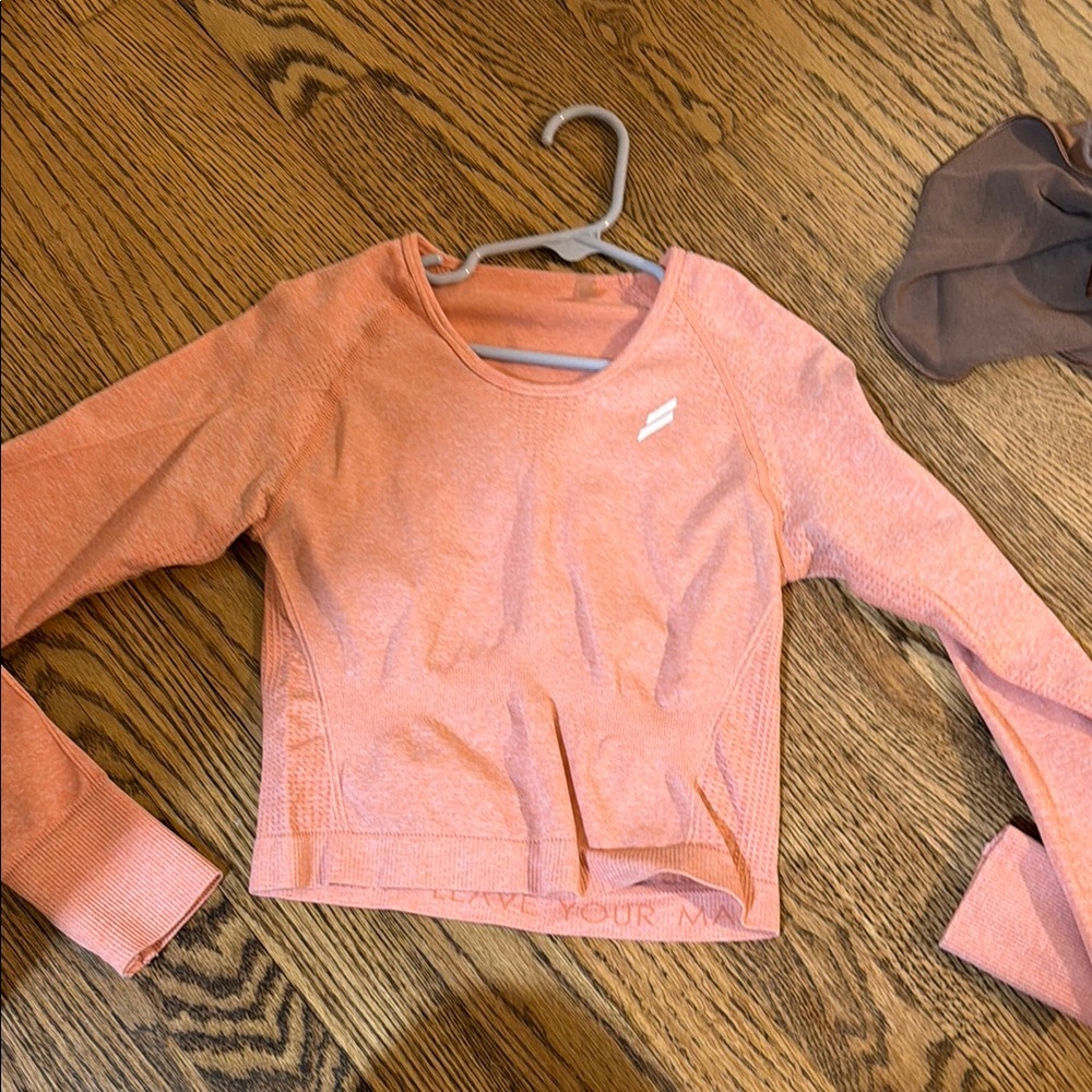 DOYOUEVEN Orange Crop Top